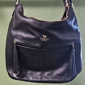 RADLEY LONDON Black Hobo Bag with Slouchy Silhouette